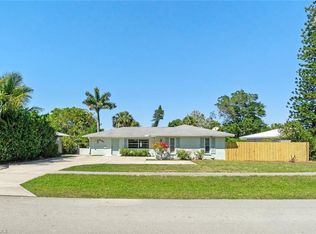 2545 Poinciana Dr, Naples, FL 34105