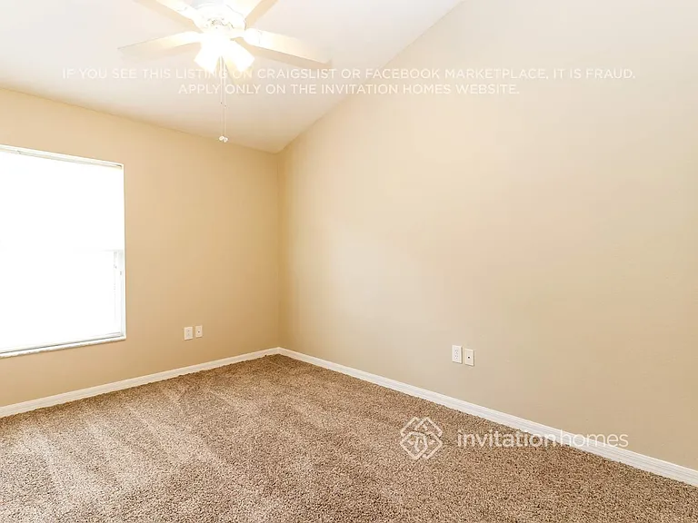 2310 Lawrence Hall St — Photo 19
