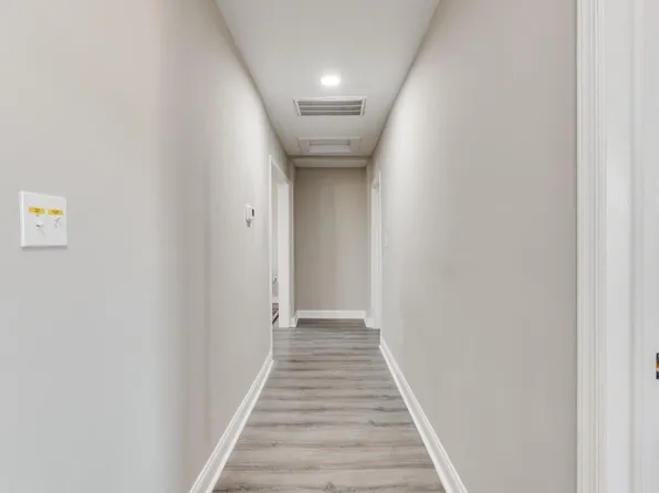 407 N 3 1/2 Ave #A, Hopewell, VA 23860