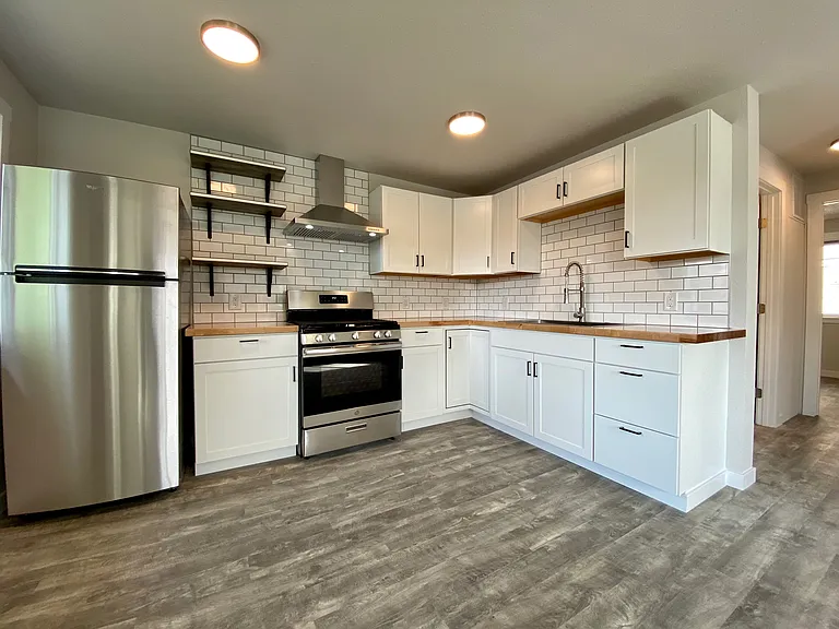 1033 Juneau St #1033 — Photo 2