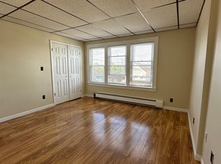 622-624 8th St #2L, Lyndhurst, NJ 07071