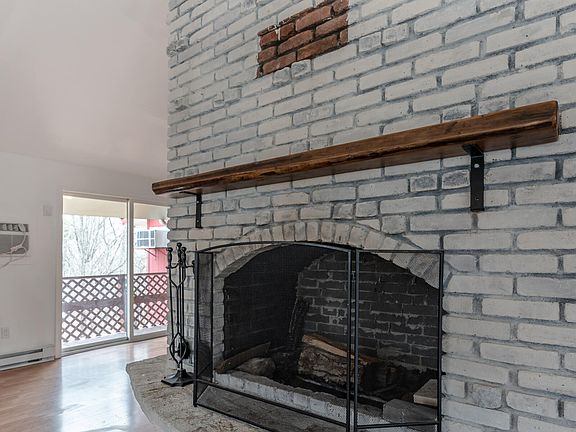 4th image of 484 Mallard Ln