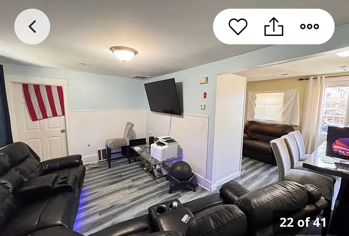 2 bed, 1000 sqft, $1,800 — Photo 2