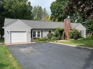 12 Overlook Dr, Warwick, NY 10990