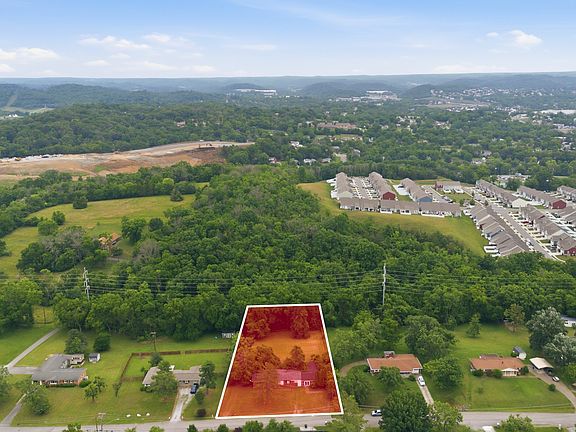 5th image of 213 Rosehill Dr