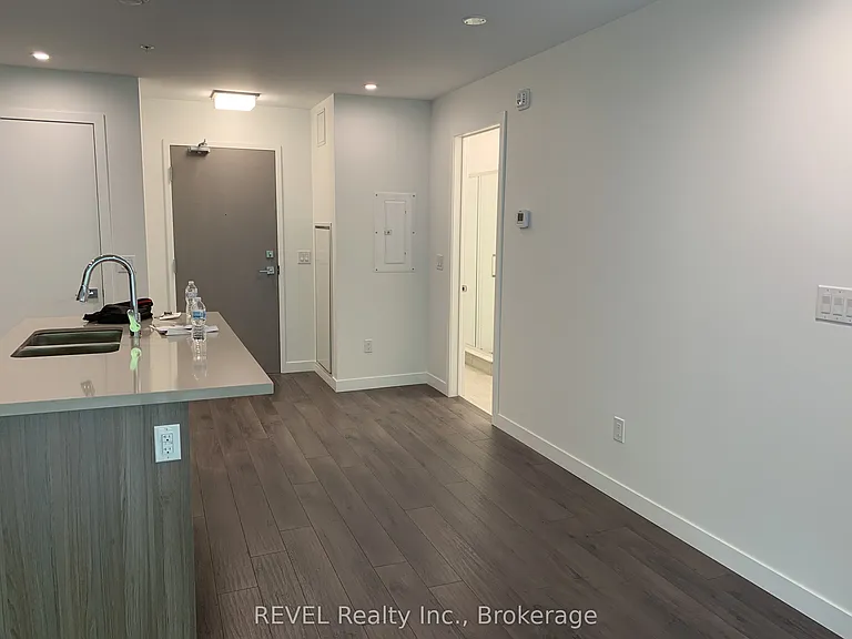 455 Charlton Ave E #301 — Photo 3