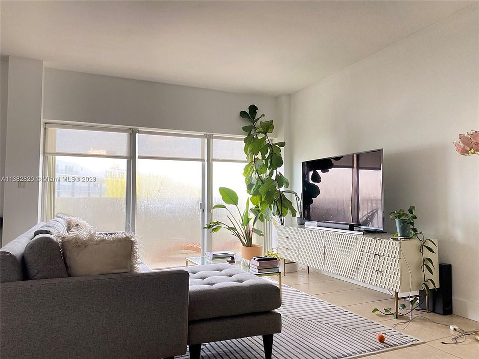 1st image of 880 NE 69th St APT 6G
