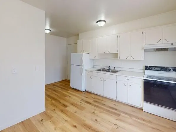 1405 2nd Ave NW APT 2, Mandan, ND 58554