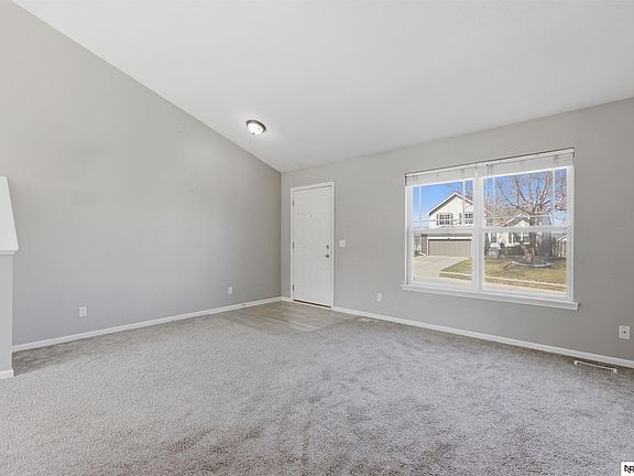 5th image of 16115 Birch Ave