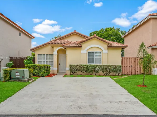 21472 SW 87th Pl, Cutler Bay, FL 33189