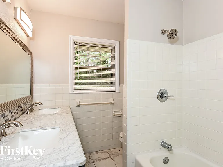 1917 Annette Ln — Photo 11
