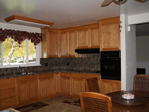 3rd image of 3293 Woodmont Dr