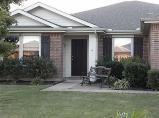 109 Comanche Trl, Krum, TX 76249