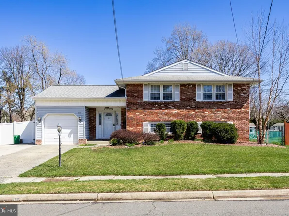 112 Apple Ln, Mount Laurel, NJ 08054