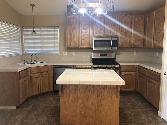 5th image of 1625 Thomas Taylor Dr