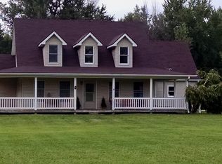 1421 E Shaffer Rd, Hope, MI 48628