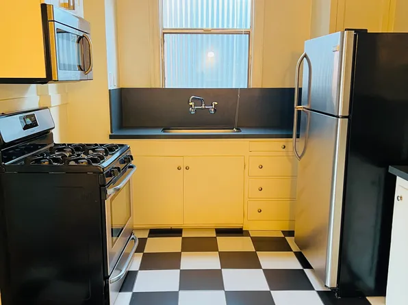 4210 Telegraph Ave #2, Oakland, CA 94609