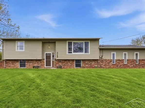 4469 E Millbrook Rd, Mount Pleasant, MI 48858