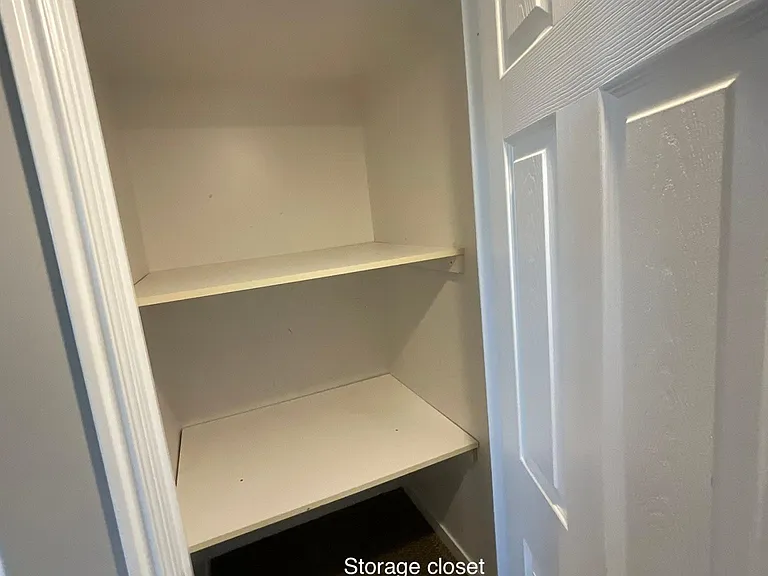 1062 E Waddell St #B — Photo 14