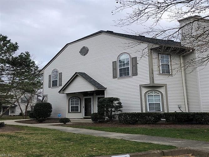1st image of 4928 Shallowford Cir