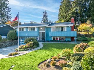 1114 Magnolia Dr, Fircrest, WA 98466