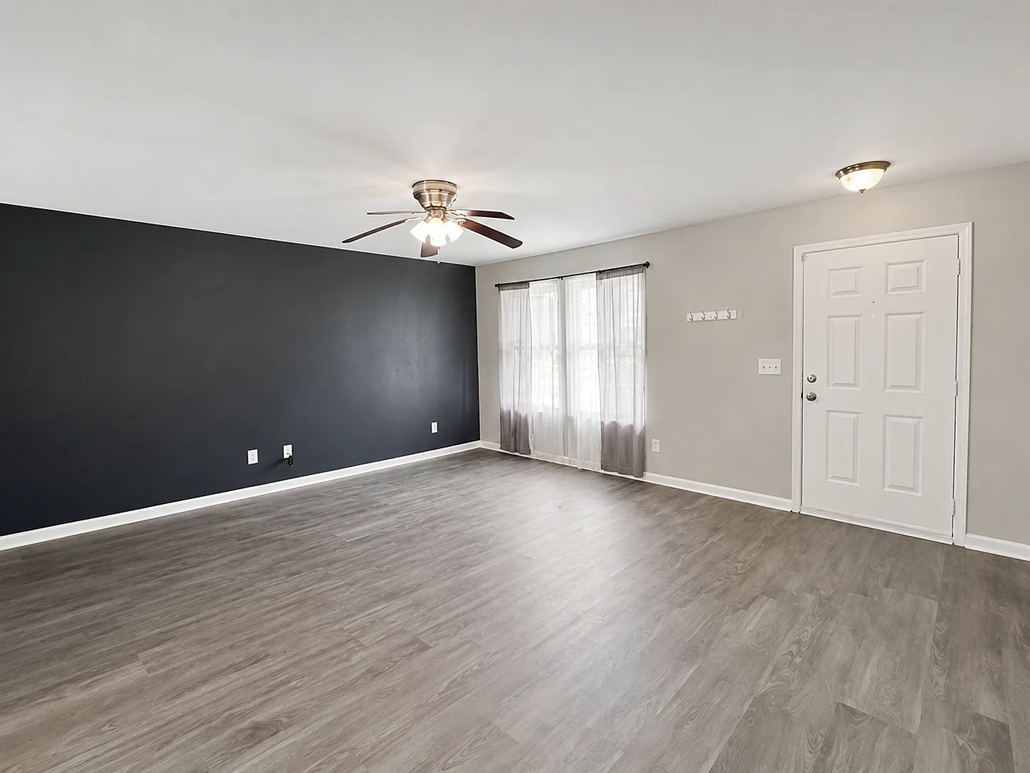 3 bed, 1594 sqft, $1,700 — Photo 3