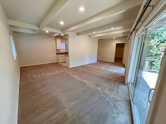 5th image of 3543-3559 Wildwood Ln #3548
