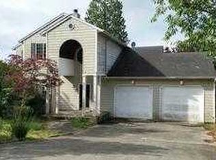 16 Curtis Ln, Longview, WA 98632