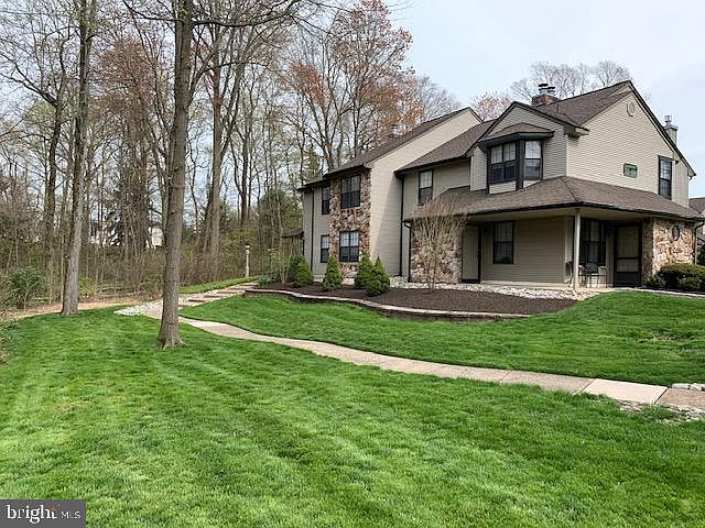 1st image of 114 Basswood Ct
