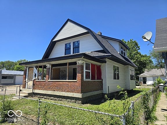 3rd image of 3902 E Michigan St