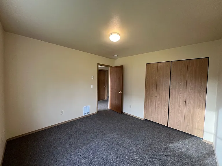 3 Bedroom, 2 Bath in York Neighborhood! — Photo 16