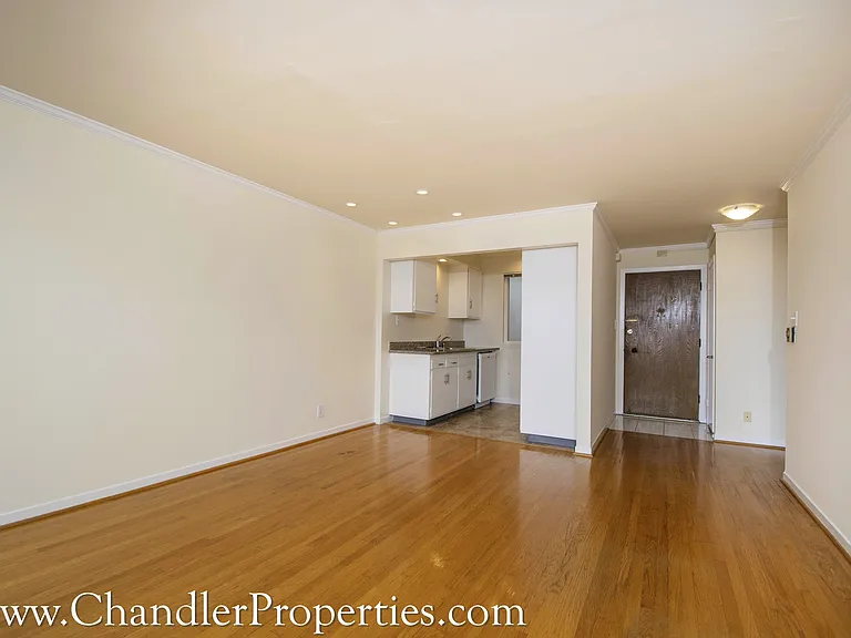 1220 Clayton St — Photo 4