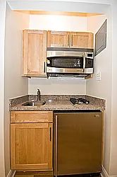 Rented by Barkoff Residential 