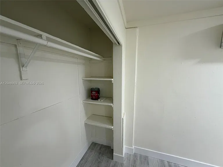 725 SW 1st Ave #1 — Photo 19