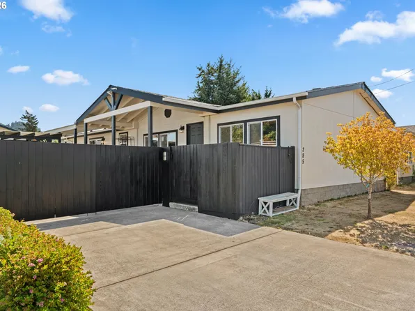 285 S 52nd Pl, Springfield, OR 97478