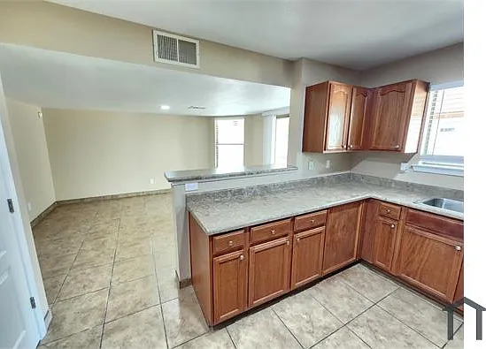14330 Pacific Point Dr — Photo 9