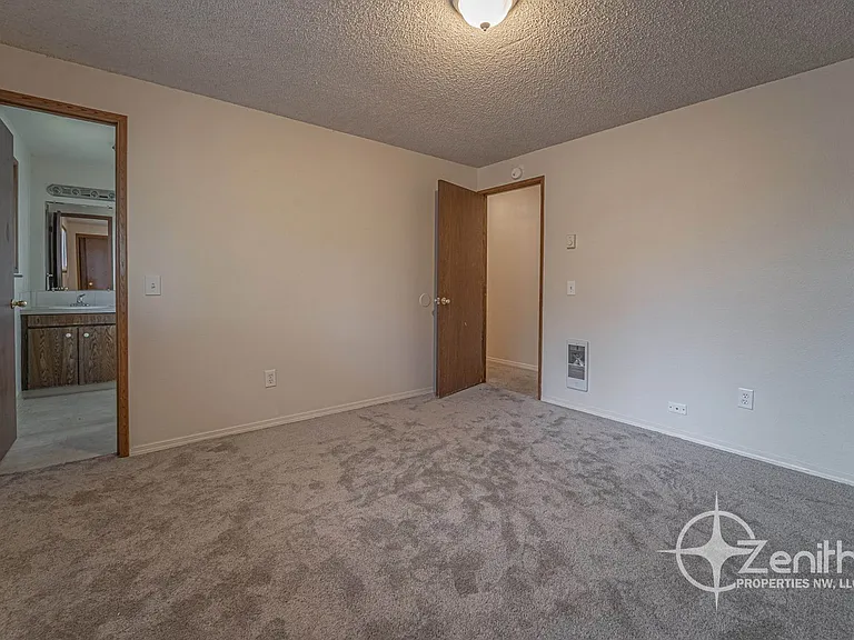 3018 NE 78th Ave — Photo 14