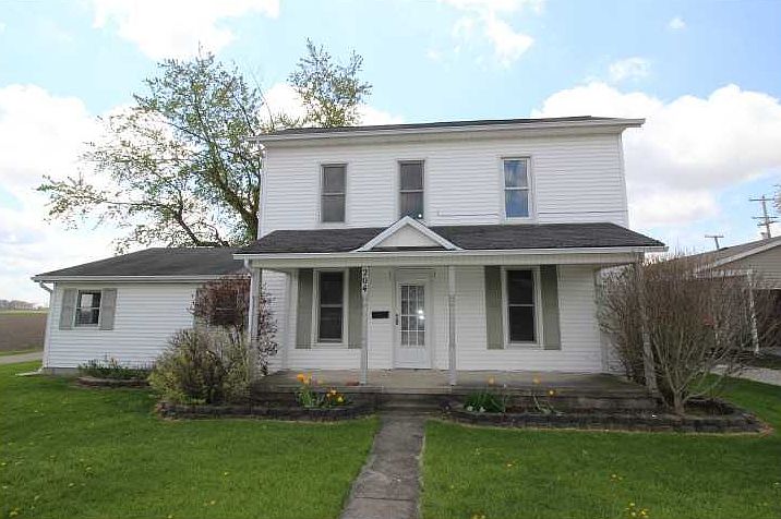 1st image of 204 E 1st St