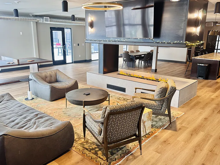3rd Floor Club Room