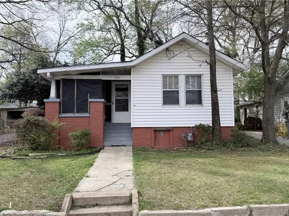 544 Lake Dr, Hapeville, GA 30354