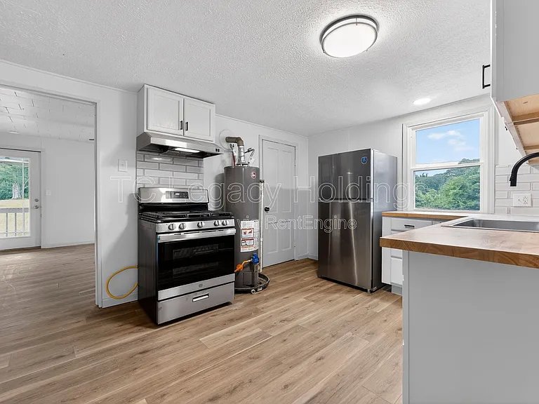 44 Holbert Ave — Photo 21