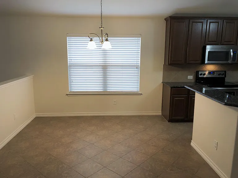 1212 Villa Paloma Blvd — Photo 5