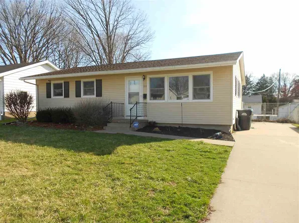 713 Highview Dr, Clinton, IA 52732