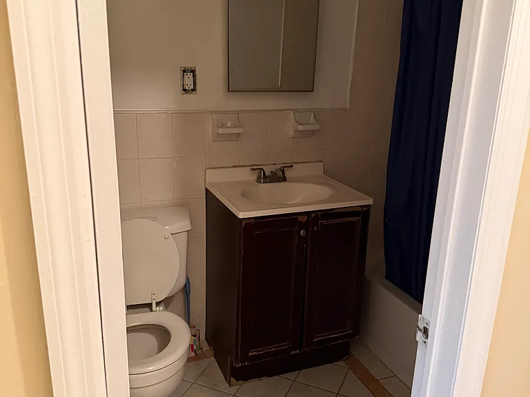 410 E 183rd St #3 — Photo 2