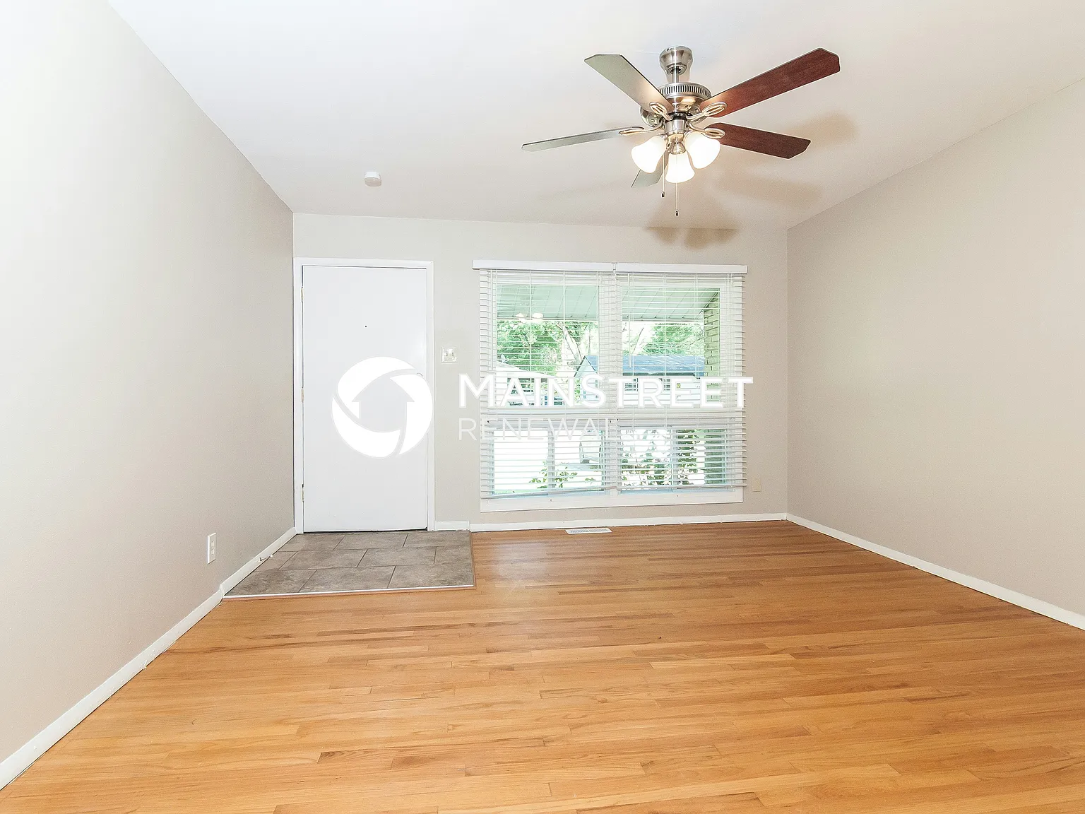 6917 Frostview Ln — Photo 3