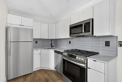 2032 N Dixie Hwy #11 Photo 1