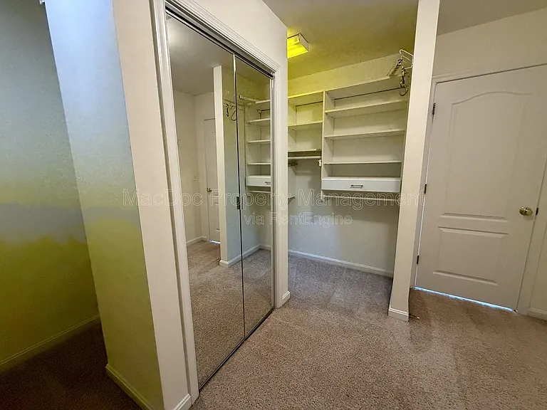 10500 Westfield Ln — Photo 32