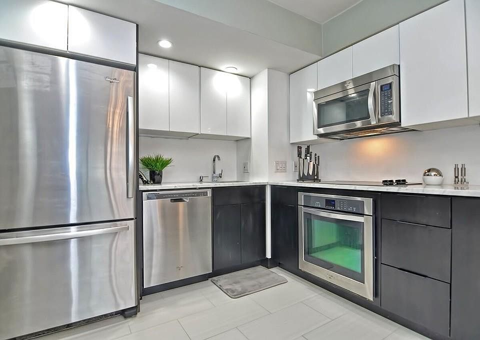 1st image of 250 Hammond Pond Pkwy APT 213N