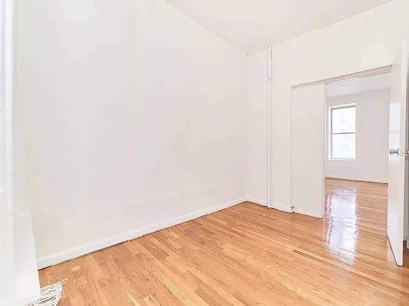 581 East 137th Street image 8 of 11