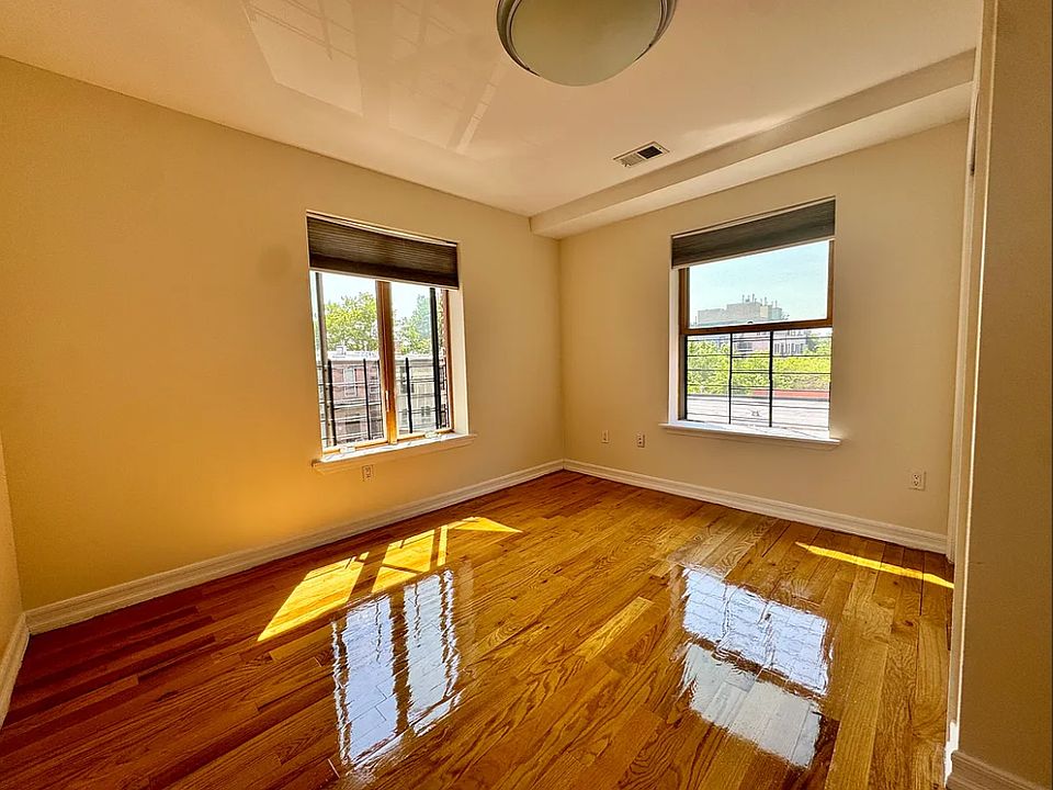 1st image of 406 15th St Ste 3
